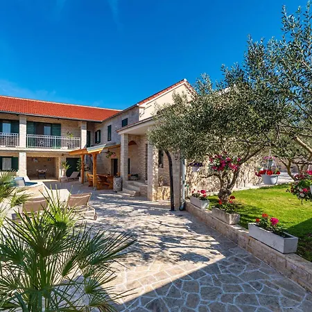 Awesome In With Wifi Tatil Evi Benkovac