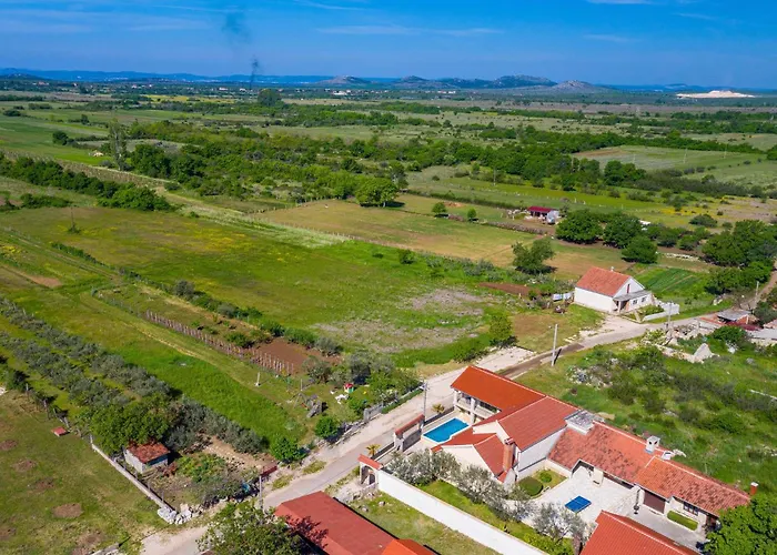 Awesome In With Wifi Tatil Evi Benkovac