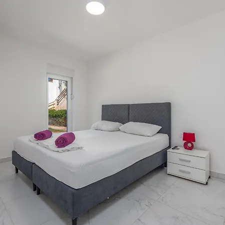 Awesome In With Wifi Holiday home *